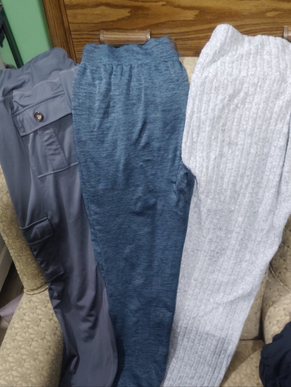 Women's Lot Of (3) Leggings+Cozy Knit  Ponte Pants - Blue, Light Gray, Dark Gray
